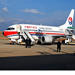 南宁吴圩机场快运航空快运业稳步发展的原因是什么？